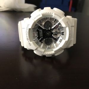 Watch. Junior for or for women. Small